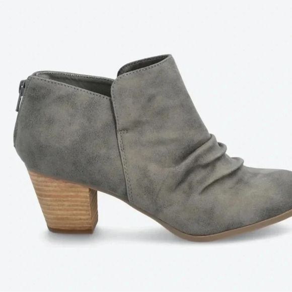 Report Clarice Heeled Booties Ankle Boots Gray Size 6.5W NEW - Picture 2 of 7